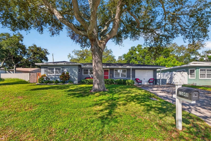 11048 116th St, Seminole, FL 33778