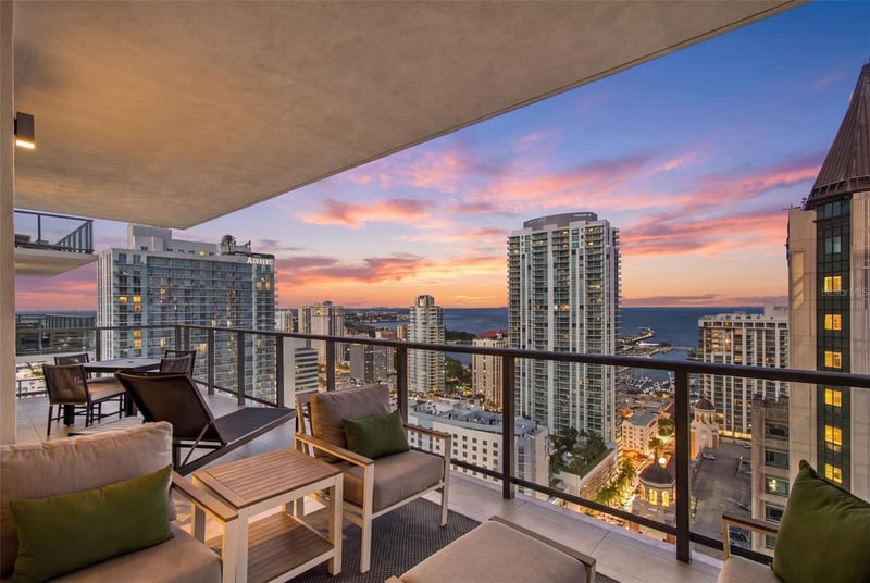 275 1st Ave S #2903, St Petersburg, FL 33701