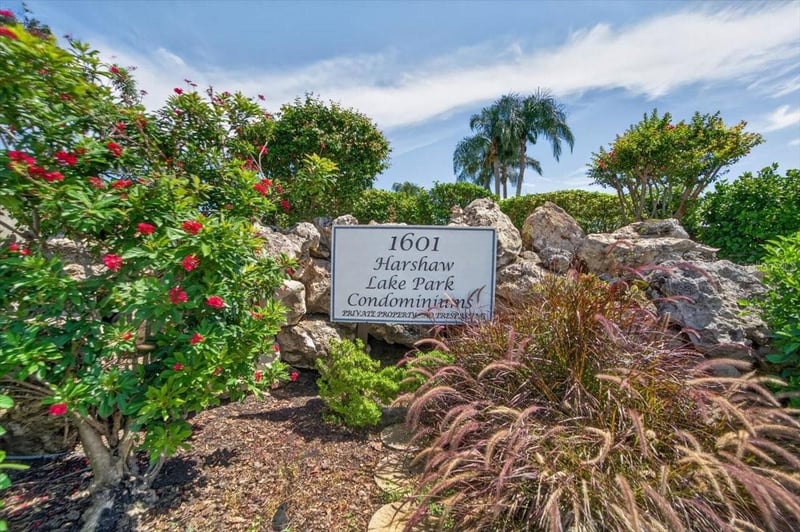 1601 43rd St N #233, St Petersburg, FL 33713
