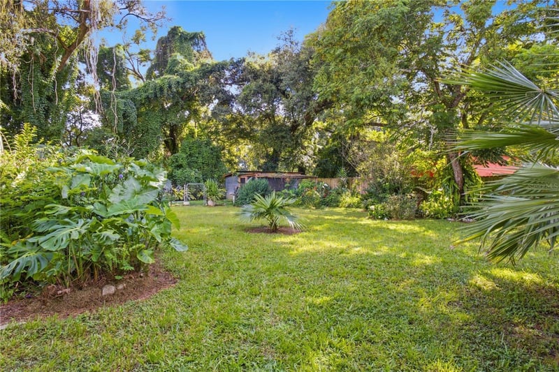 39318 Miramar Dr, Zephyrhills, FL 33540