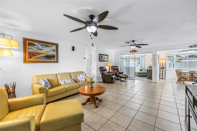 1350 Woodcrest Ave, Clearwater, FL 33756