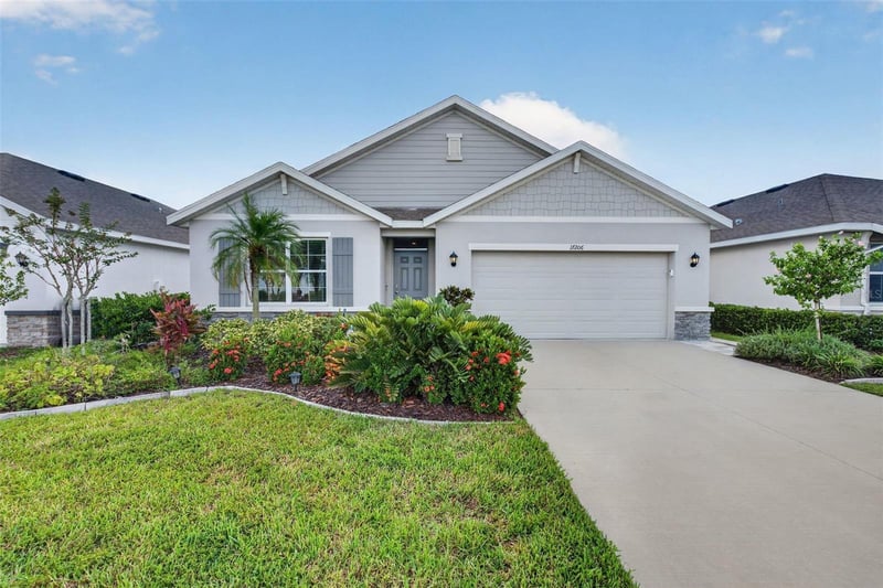 17206 Reserva Dr, Bradenton, FL 34211