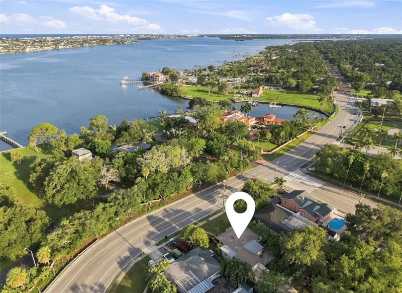 443 Park St N, St Petersburg, FL 33710