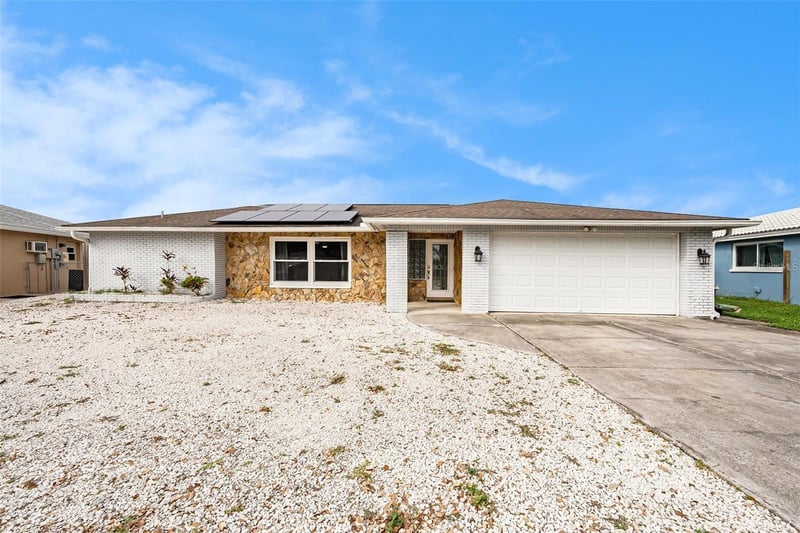 1117 Rushmore Dr, Holiday, FL 34690