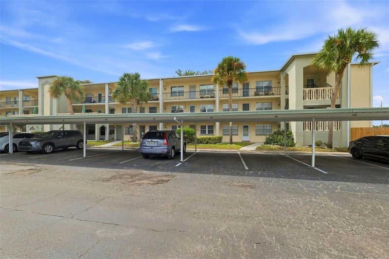 11620 Park Blvd #308, Seminole, FL 33772