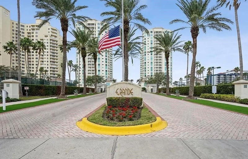 1180 Gulf Blvd #806, Clearwater, FL 33767