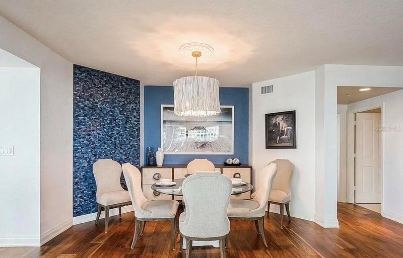 1180 Gulf Blvd #806, Clearwater, FL 33767