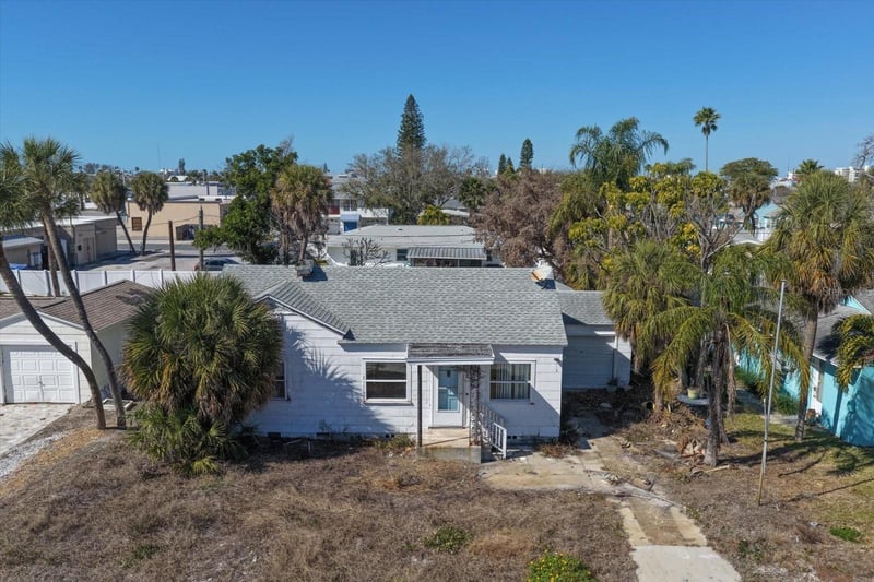 429 70th Ave, St Pete Beach, FL 33706