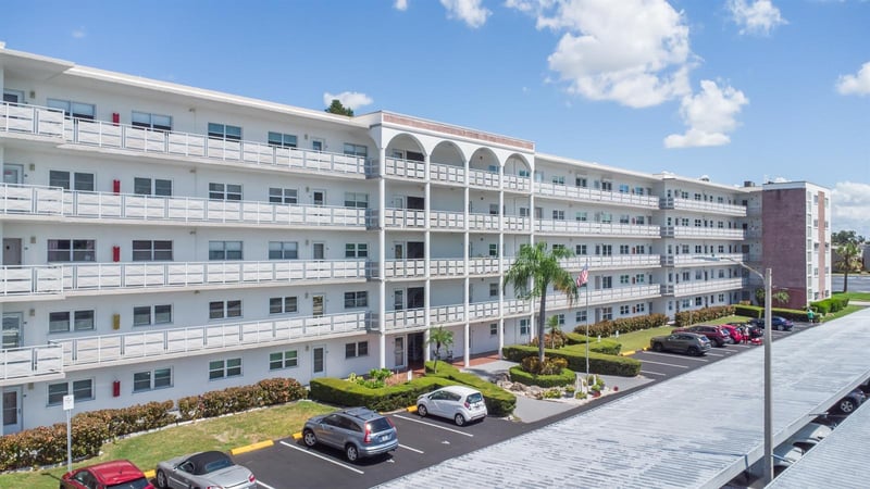 5501 80th St N #303, St Petersburg, FL 33709