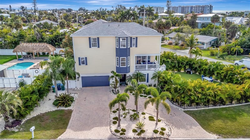 303 58th St, Holmes Beach, FL 34217