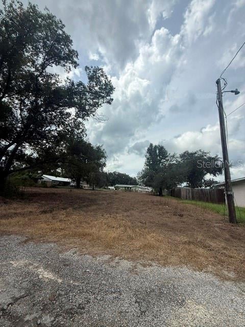 6042 Lewis Dr, Zephyrhills, FL 33542