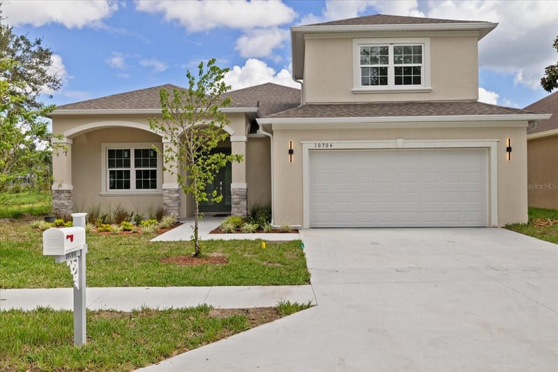 10704 Banfield Dr, Riverview, FL 33579