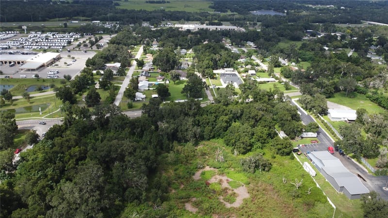 4711 Moores Lake Rd, Dover, FL 33527