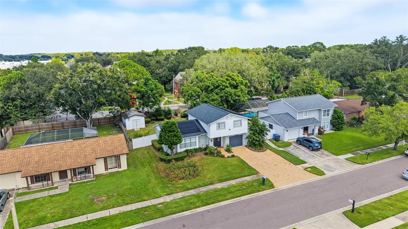 8239 Vassar Cir, Tampa, FL 33634