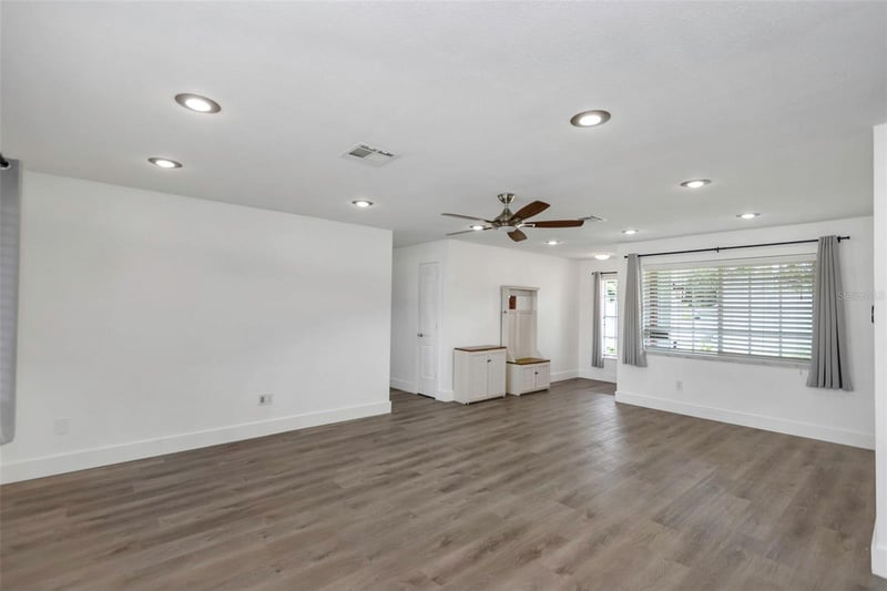 1071 Suemar Rd, Dunedin, FL 34698