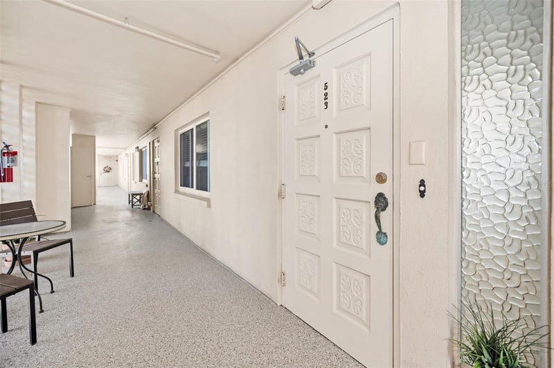 622 Edgewater Dr #523, Dunedin, FL 34698
