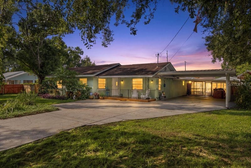 3909 W Powhatan Ave, Tampa, FL 33614