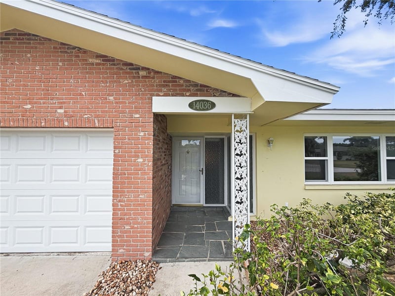 14036 Thacher Ave, Largo, FL 33774