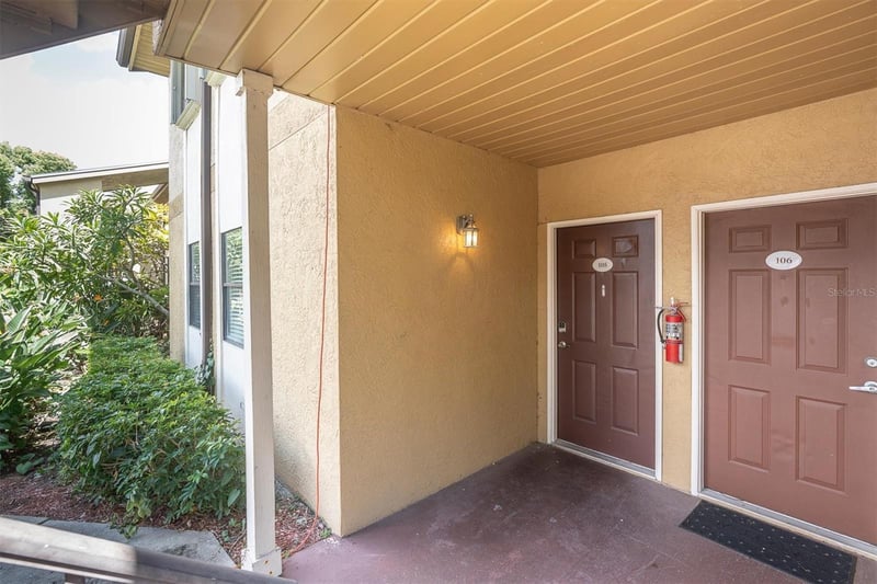 10103 Sailwinds Blvd N #105, Largo, FL 33773