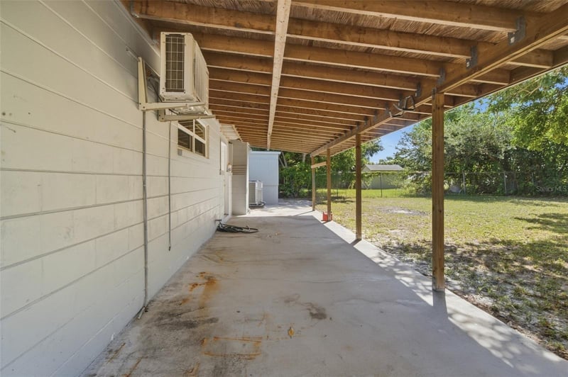 6448 41st Ave N, St Petersburg, FL 33709