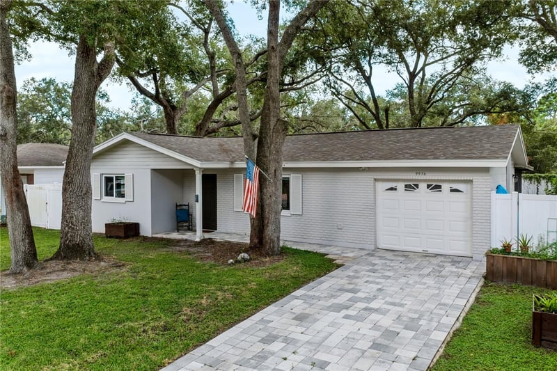 9976 56th Ave N, St Petersburg, FL 33708