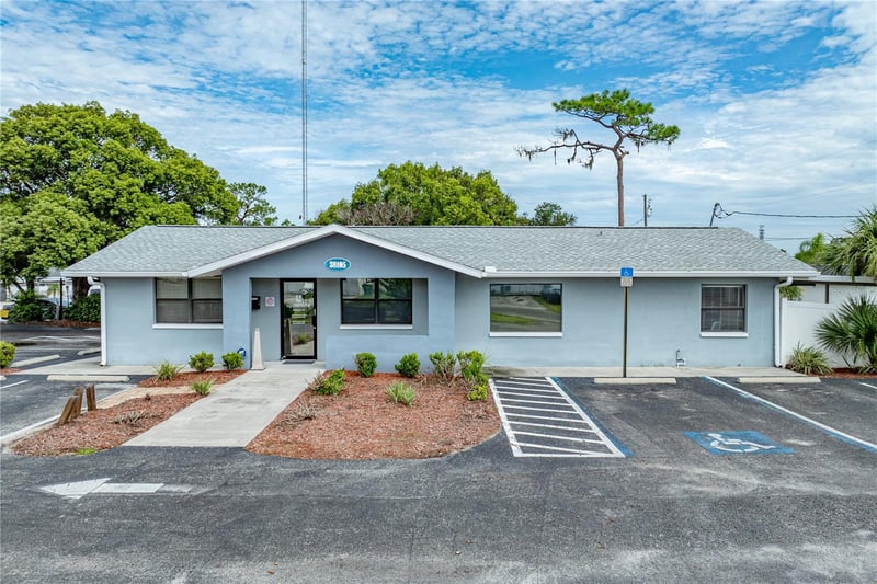 38105 13th Ave, Zephyrhills, FL 33542