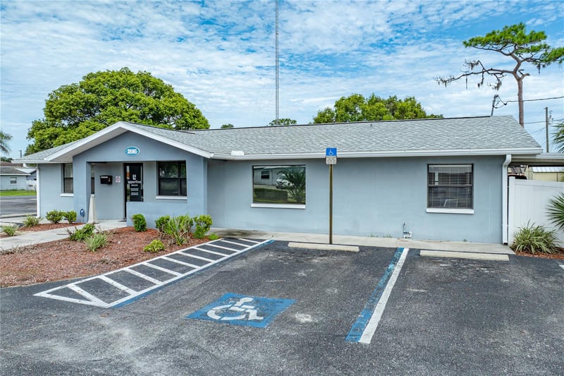 38105 13th Ave, Zephyrhills, FL 33542
