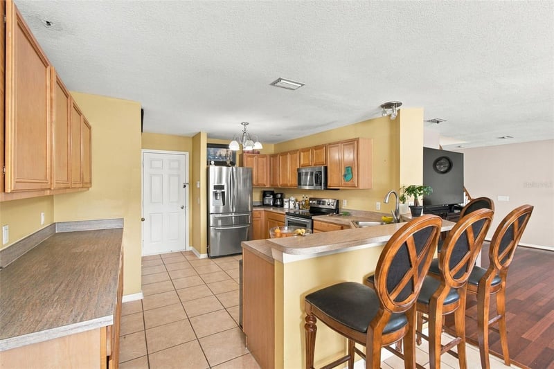 11771 Mango Cross Ct, Seffner, FL 33584