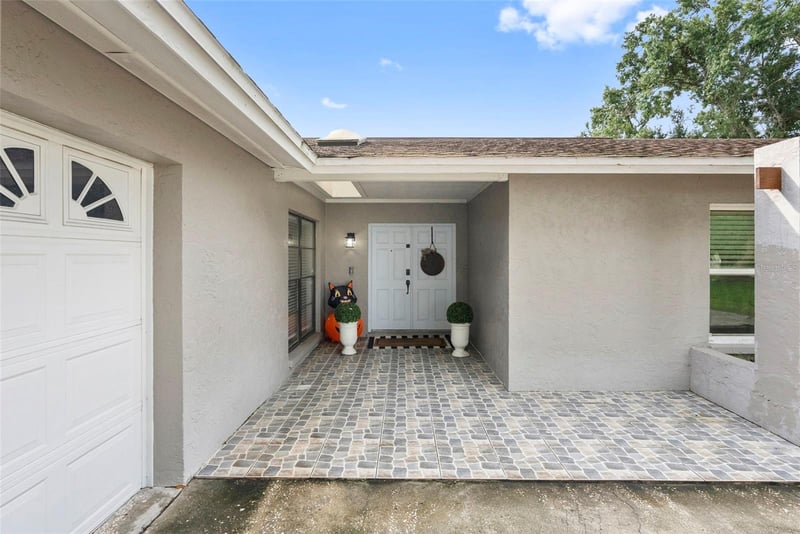 4010 Braesgate Ln, Tampa, FL 33624