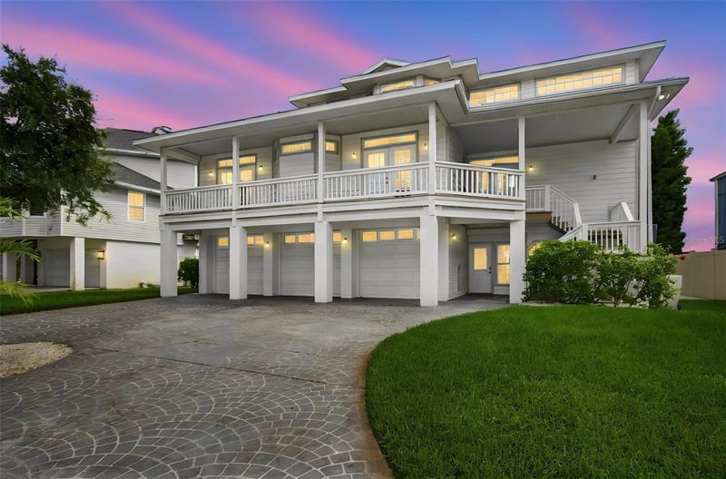 930 59th Ave, St Pete Beach, FL 33706