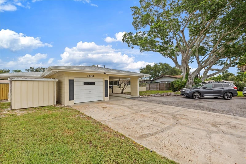 1431 Pinellas Point Dr S, St Petersburg, FL 33705