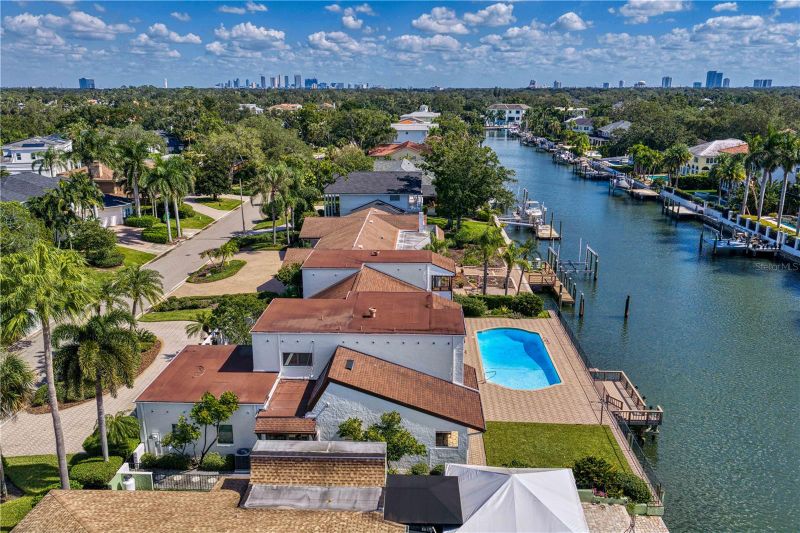 4922 W Bay Way Pl, Tampa, FL 33629
