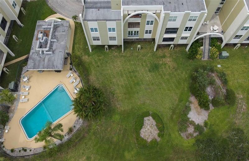 4681 1st St NE #301, St Petersburg, FL 33703