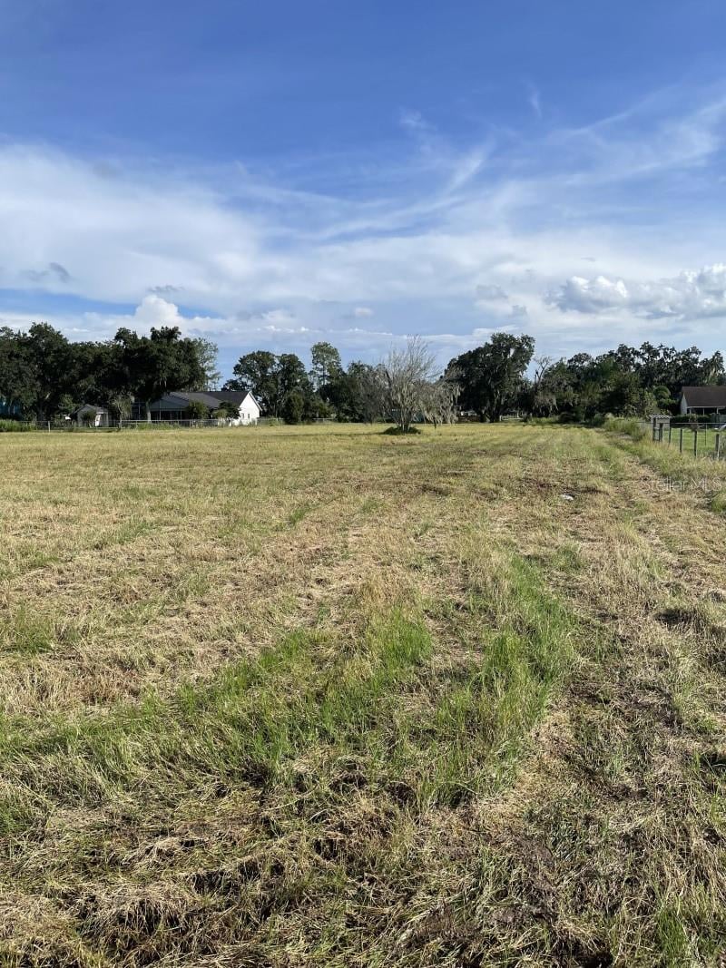 Holloway Rd, Plant City, FL 33567