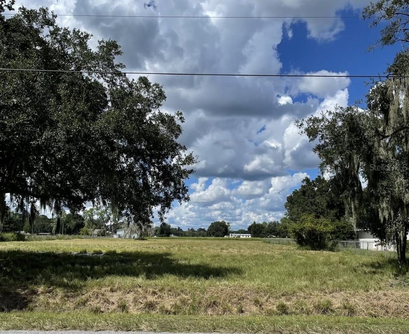 Holloway Rd, Plant City, FL 33567