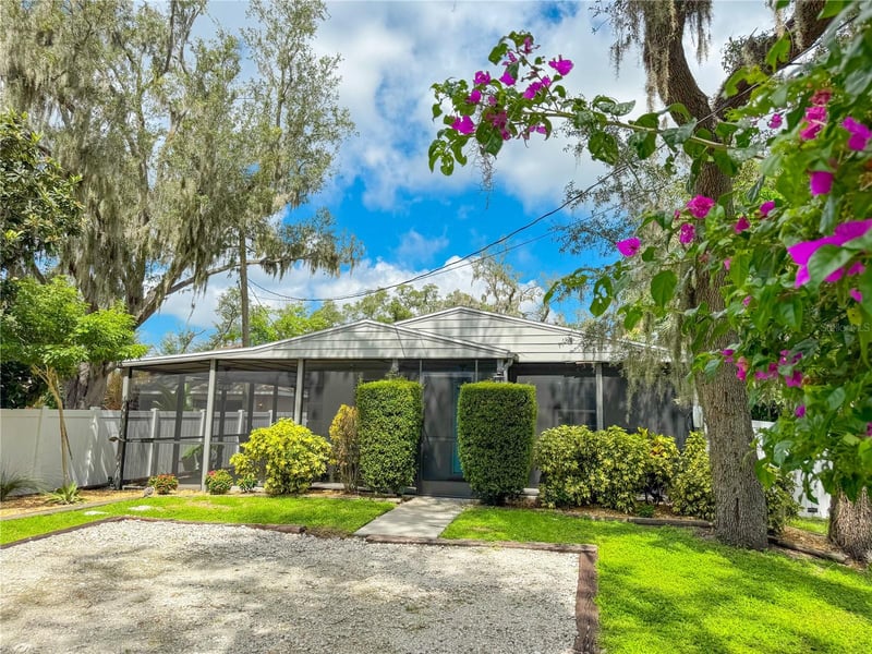 2751 72nd Avenue Dr E, Sarasota, FL 34243