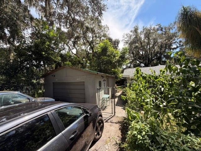 11615 Grovewood Ave, Thonotosassa, FL 33592
