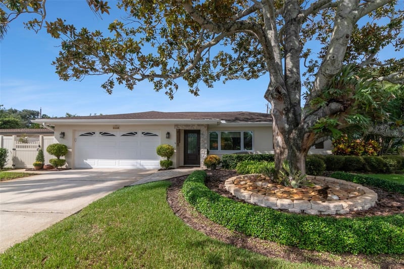 312 Keating Dr, Largo, FL 33770