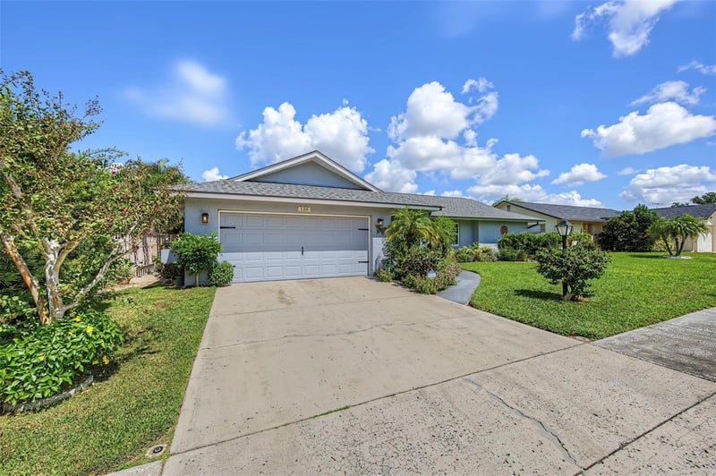 155 Seaside Ct, Palm Harbor, FL 34684