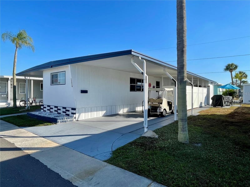 34514 Rose Dr N, Pinellas Park, FL 33781