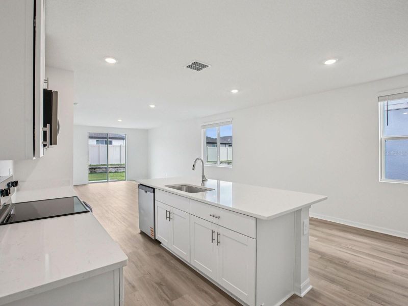1532 Brekey Way, Zephyrhills, FL 33541