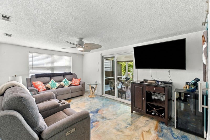 13736 Judy Ave, Hudson, FL 34667