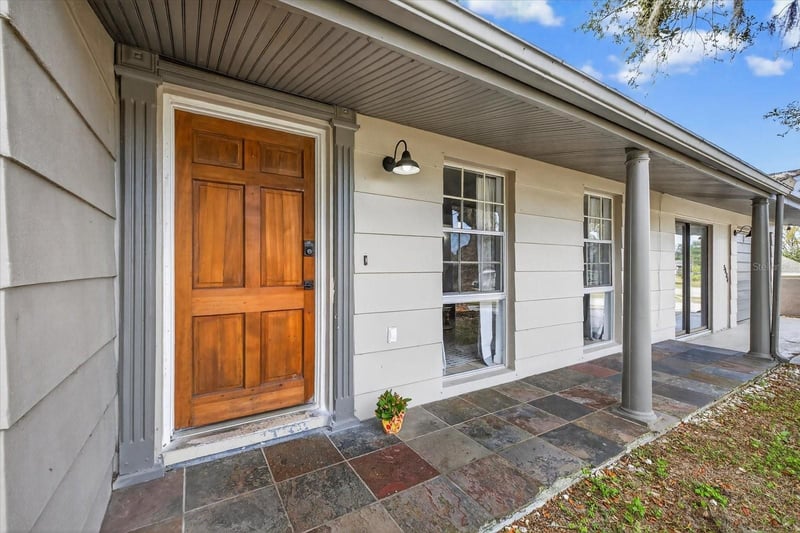 5404 Front Dr, Holiday, FL 34690