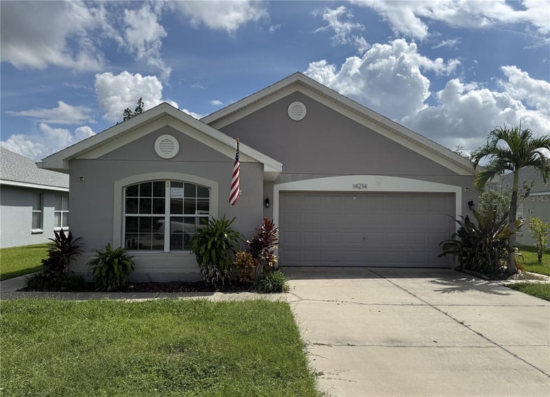 14214 Edinburgh Moor Dr, Wimauma, FL 33598