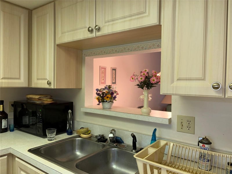 2465 W Northside Dr #1702, Clearwater, FL 33761