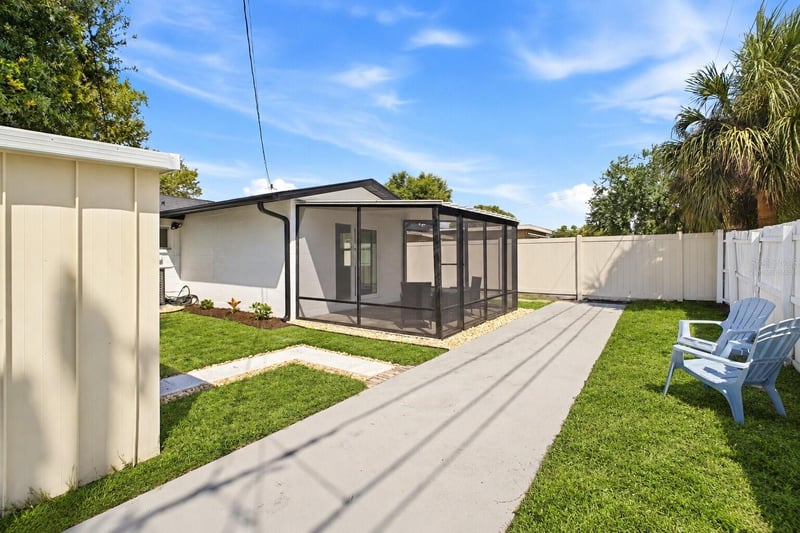5734 20th Ave N, St Petersburg, FL 33710