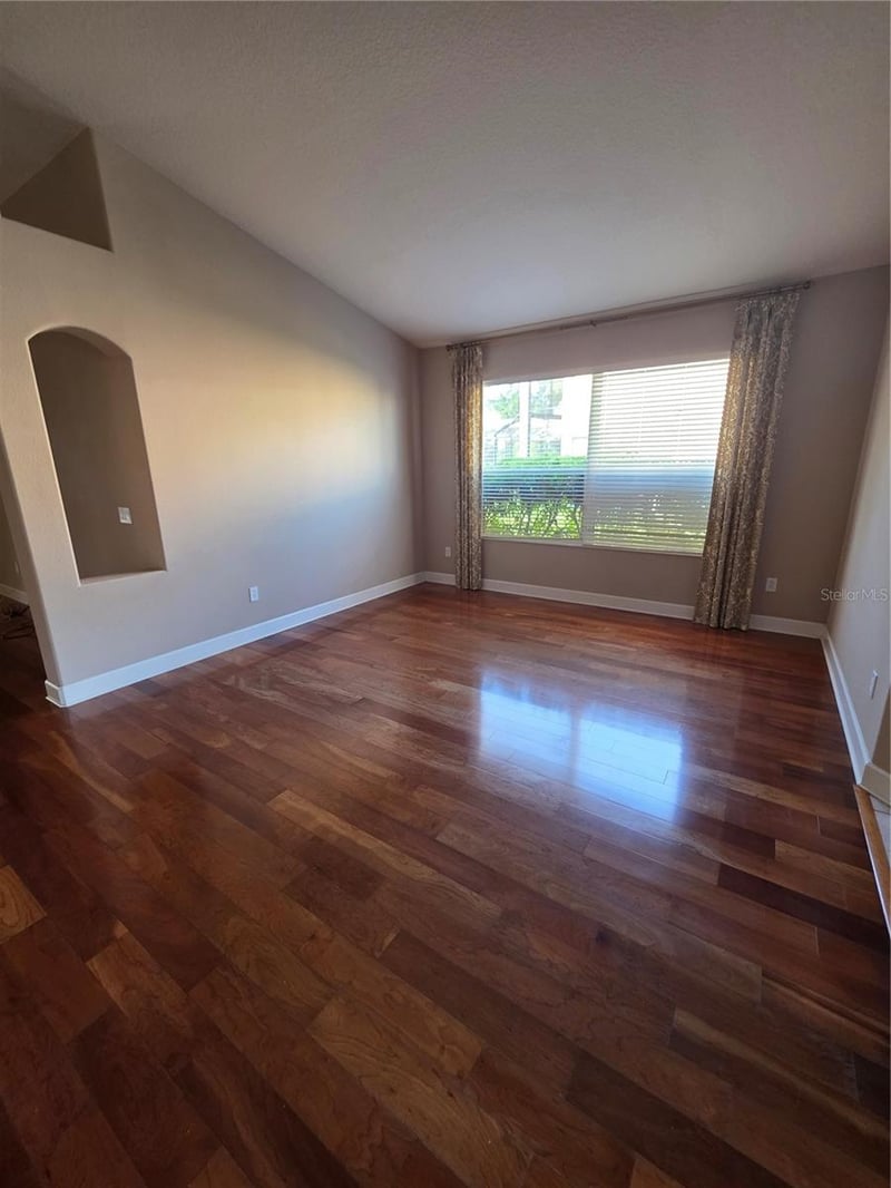 14303 King Tom Pl, Ruskin, FL 33573