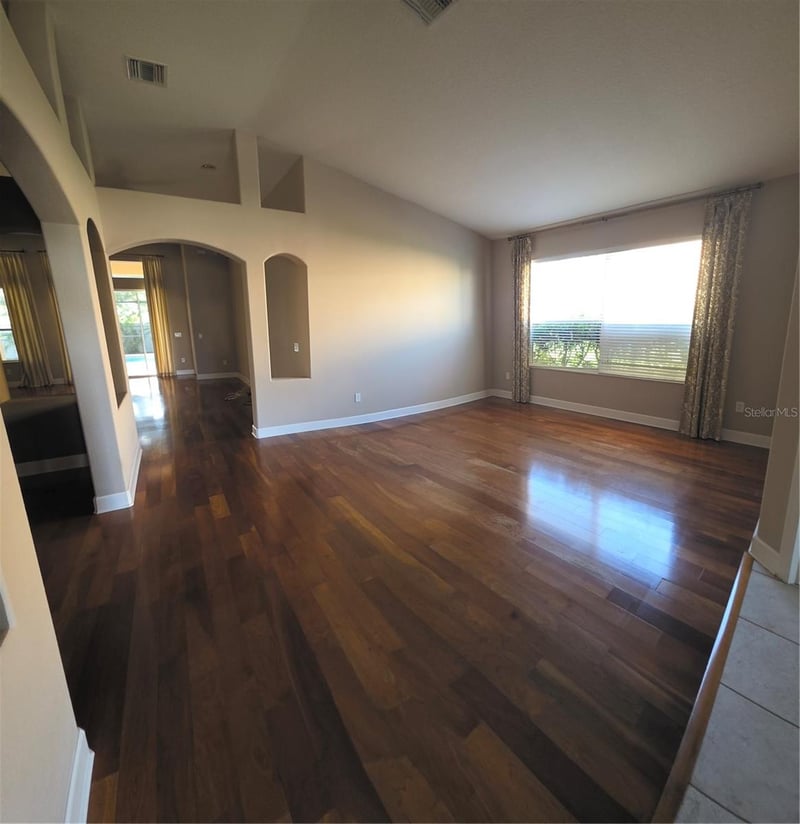 14303 King Tom Pl, Ruskin, FL 33573