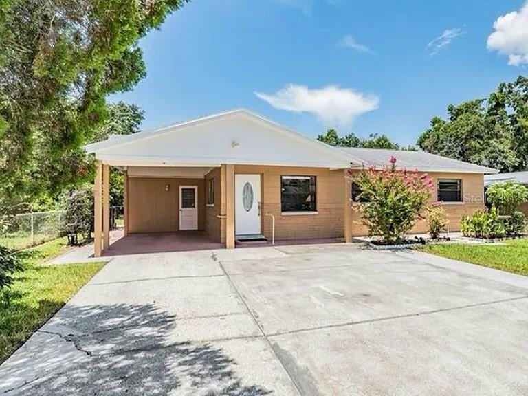 4828 El Capistrano Dr, Tampa, FL 33634