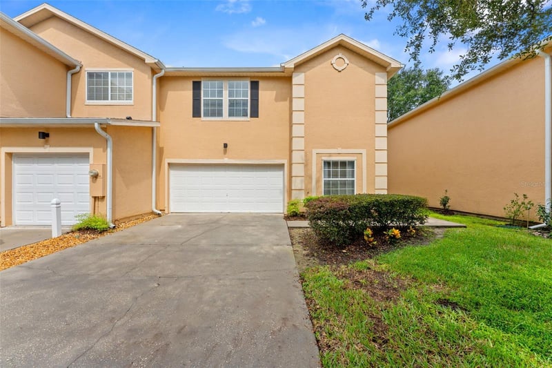16309 Newbury Palms Ct, Tampa, FL 33647